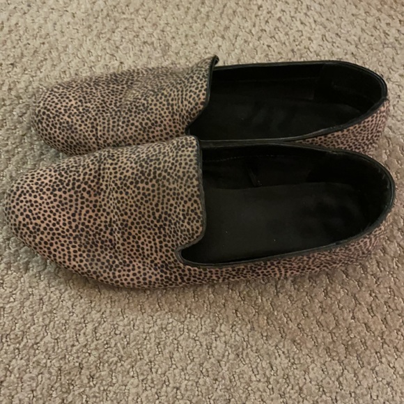 🌑 Express leopard dot loafers - Picture 2 of 4